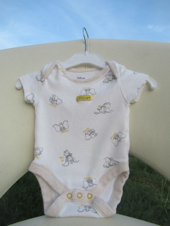 Dumbo unisex body vel. 62 - Disney