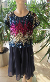 Dívčí příležitostní šaty vel. 134 - John Lewis