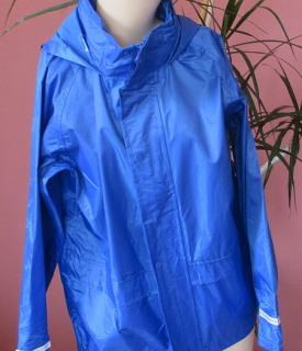 Chlapecká pláštěnková bunda vel. 134