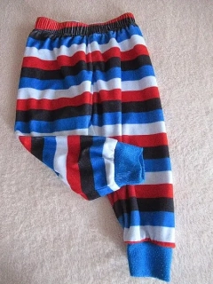 Chlapecké pyžamové kalhoty / Domácí tepláky pruhované vel. 92 - Disney