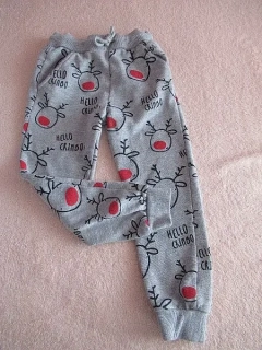 Chlapecké šedé vánoční tepláky vel. 122 - F&F