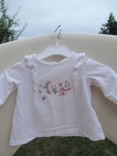 Dívčí bílé tričko se se zajíčkem, veverkou, dlouhý rukáv vel. 56 - Next